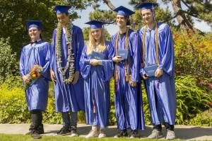 OASIS graduates nine students