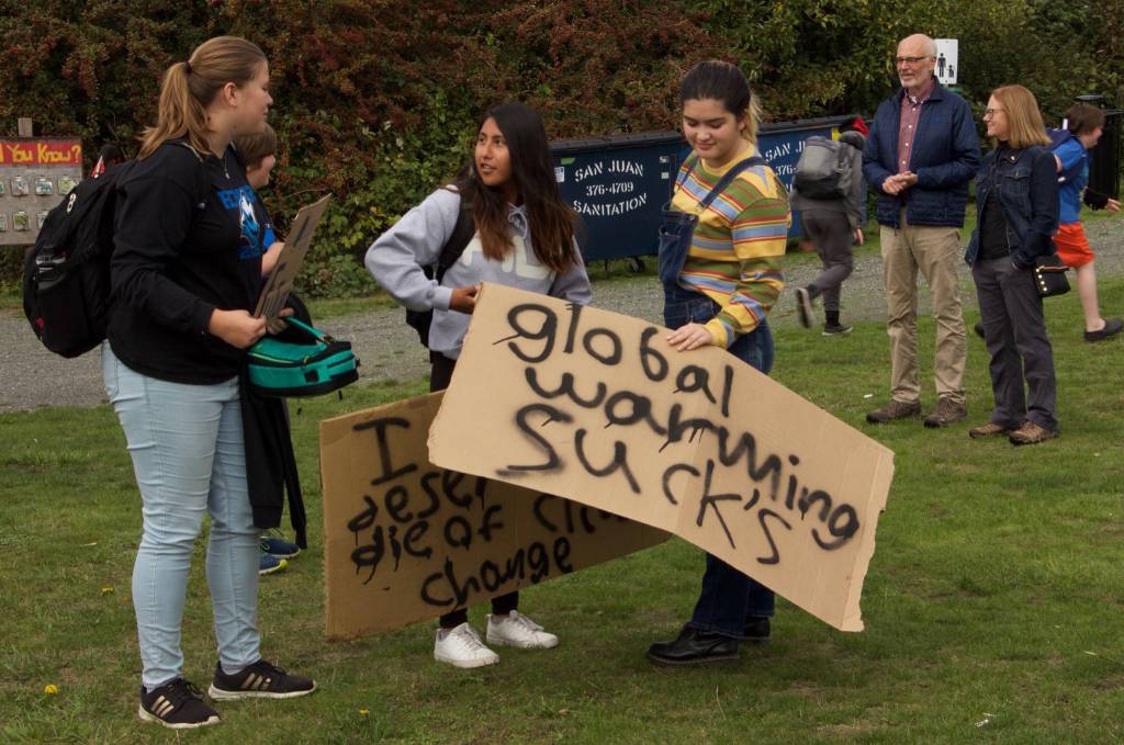 Students organize island strike for climate