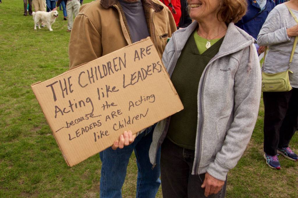 Students organize island strike for climate