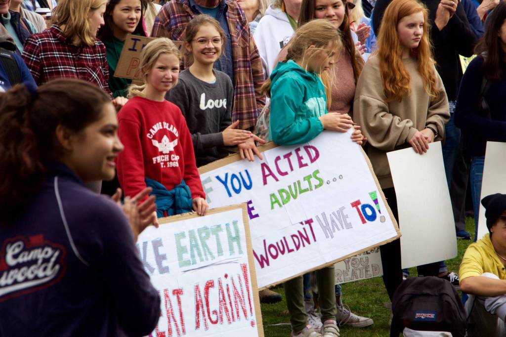 Students organize island strike for climate
