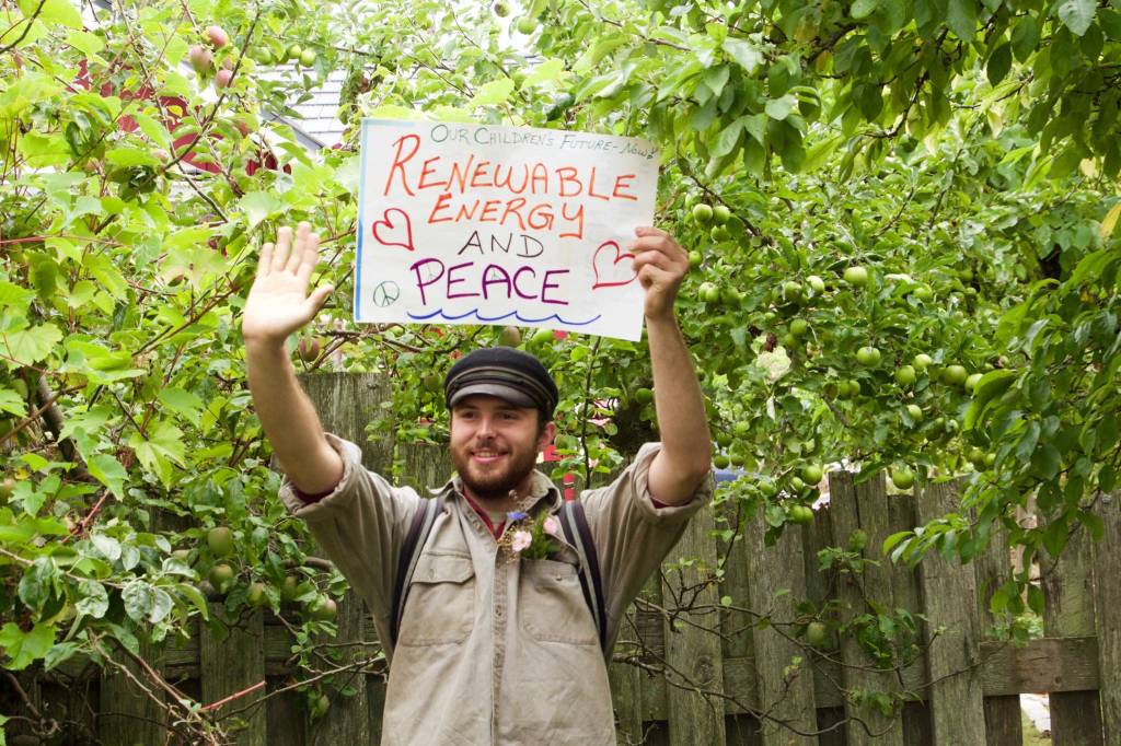 Students organize island strike for climate
