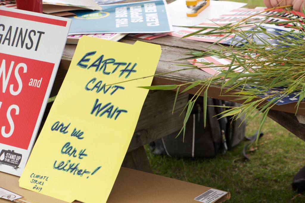 Students organize island strike for climate