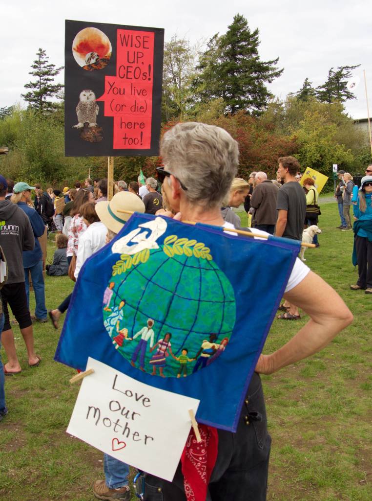 Students organize island strike for climate