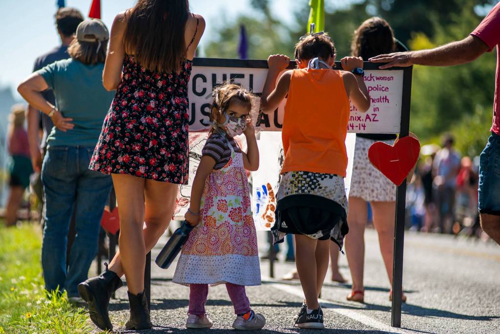 Lopez respectfully removes Black lives memorial