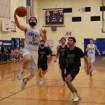 Chris Sutton photo
Diego Lago goes for the shot in the game against the Kings.