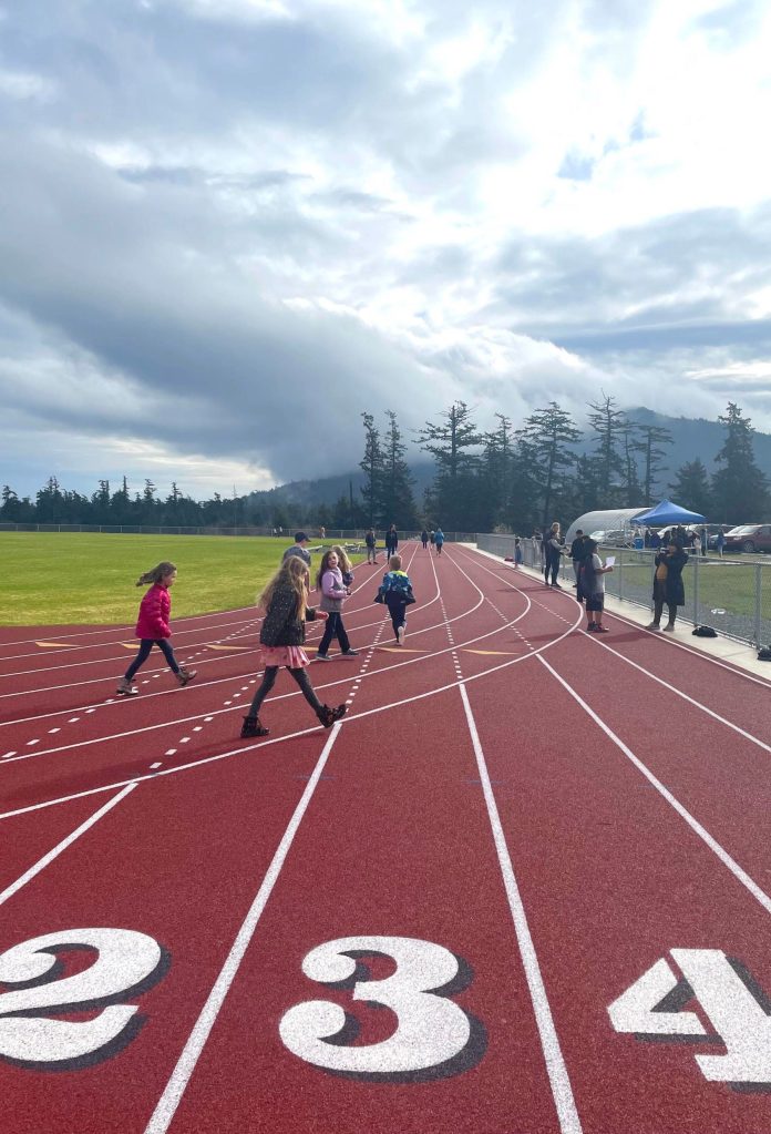 Laura Kussman photo
Seventy-eight students participated in the Jog-A-Thon.