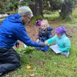 Colleen Smith/staff photo.
Mary Gropp with students.