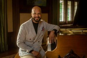 Barron Ryan brings his eclectic blend of music to Orcas Center on Septe. 16.