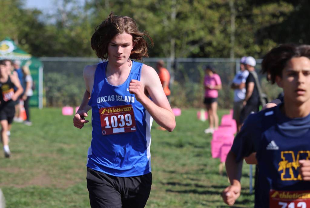 Alyson Stephens photo.
Will Stephens competing in track.