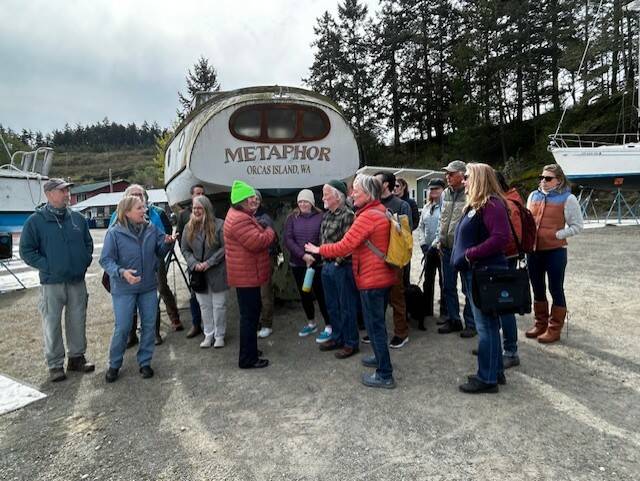 Heather Spaulding / Staff photo
The crowd gathers around for a group shot.