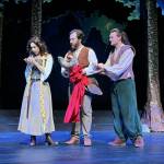 Colleen Smith Summers photo.
Katie Zwilling (left), Indy Zoeller and and Luke Bronn (right).