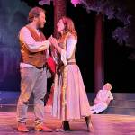 Colleen Smith Summers photo.
Indy Zoeller (left) and Katie Zwilling (right).