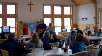 Darrell Kirk photo.
The celebration ended with a song from Michael Hurwicz and Sharon Abreu.